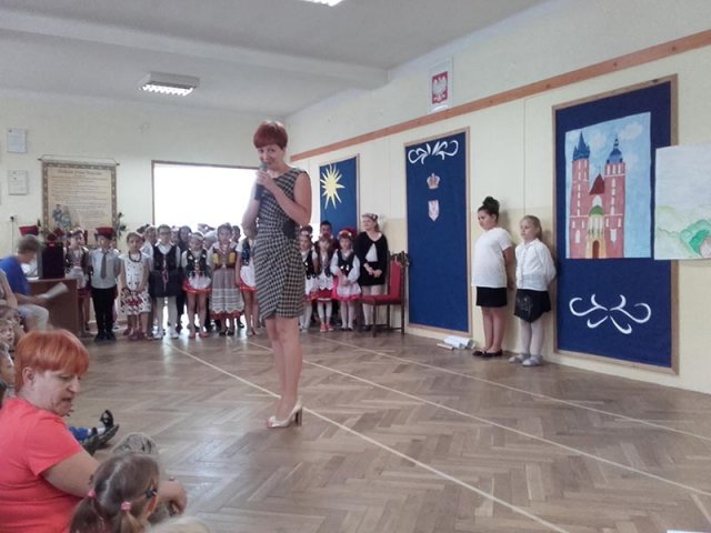 Przedstawienie "Legenda o Smoku Wawelskim" w SP2